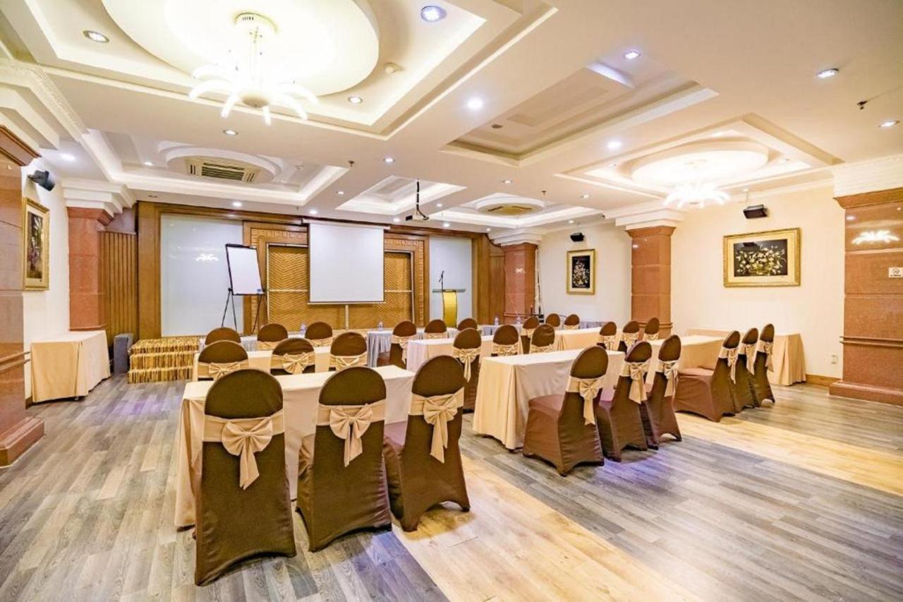 Adina 3 Star Hotel Da Nang Zewnętrze zdjęcie